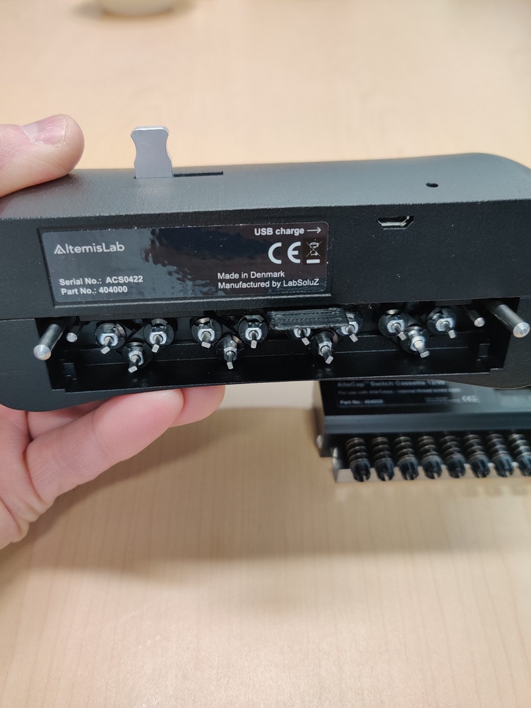 12 Channel. Compatible with 96 SBS Rack Format  Internal Thread Screw Caps